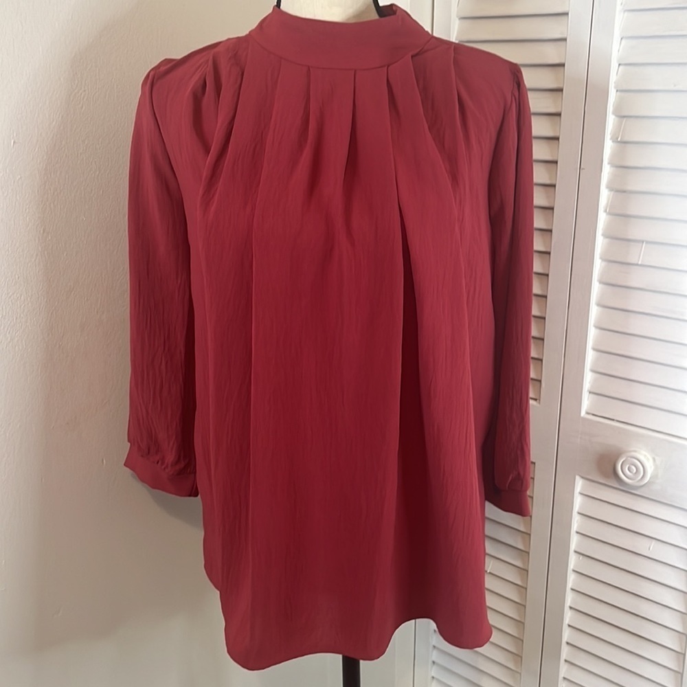 Anthropologie Ces Femme Maroon Mock Neck Pleated Blouse. Sz S - Picture 4 of 11